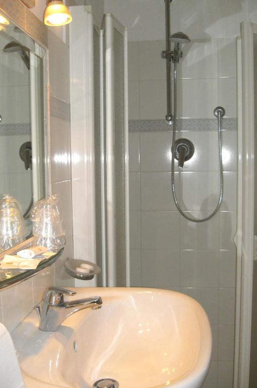 Hotel Alpino Барга Стая снимка