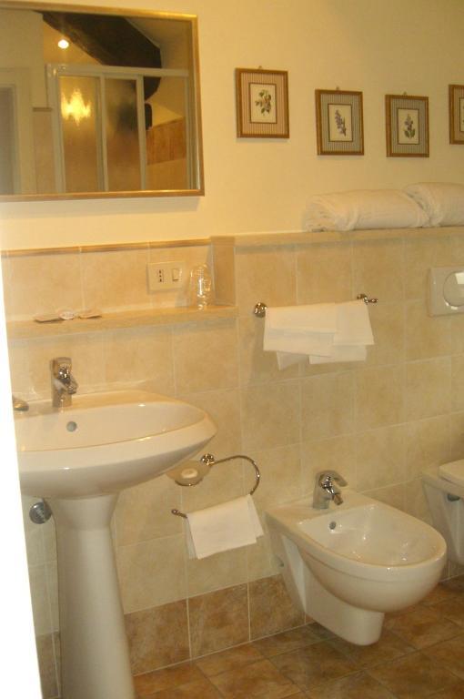 Hotel Alpino Барга Стая снимка